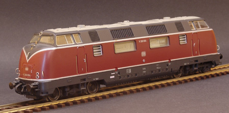 V200 004