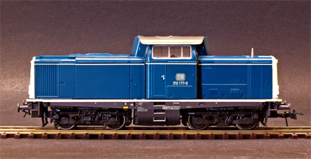 V212 177-0