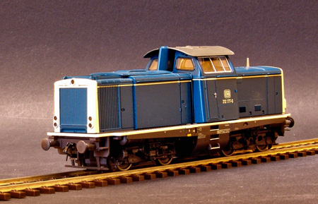 V212 177-0